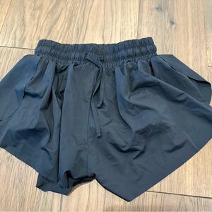 Black Butterfly Shorts Activewear Girls M 8/10